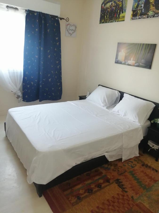 Chambre Dans Appartement A Niort Esterno foto
