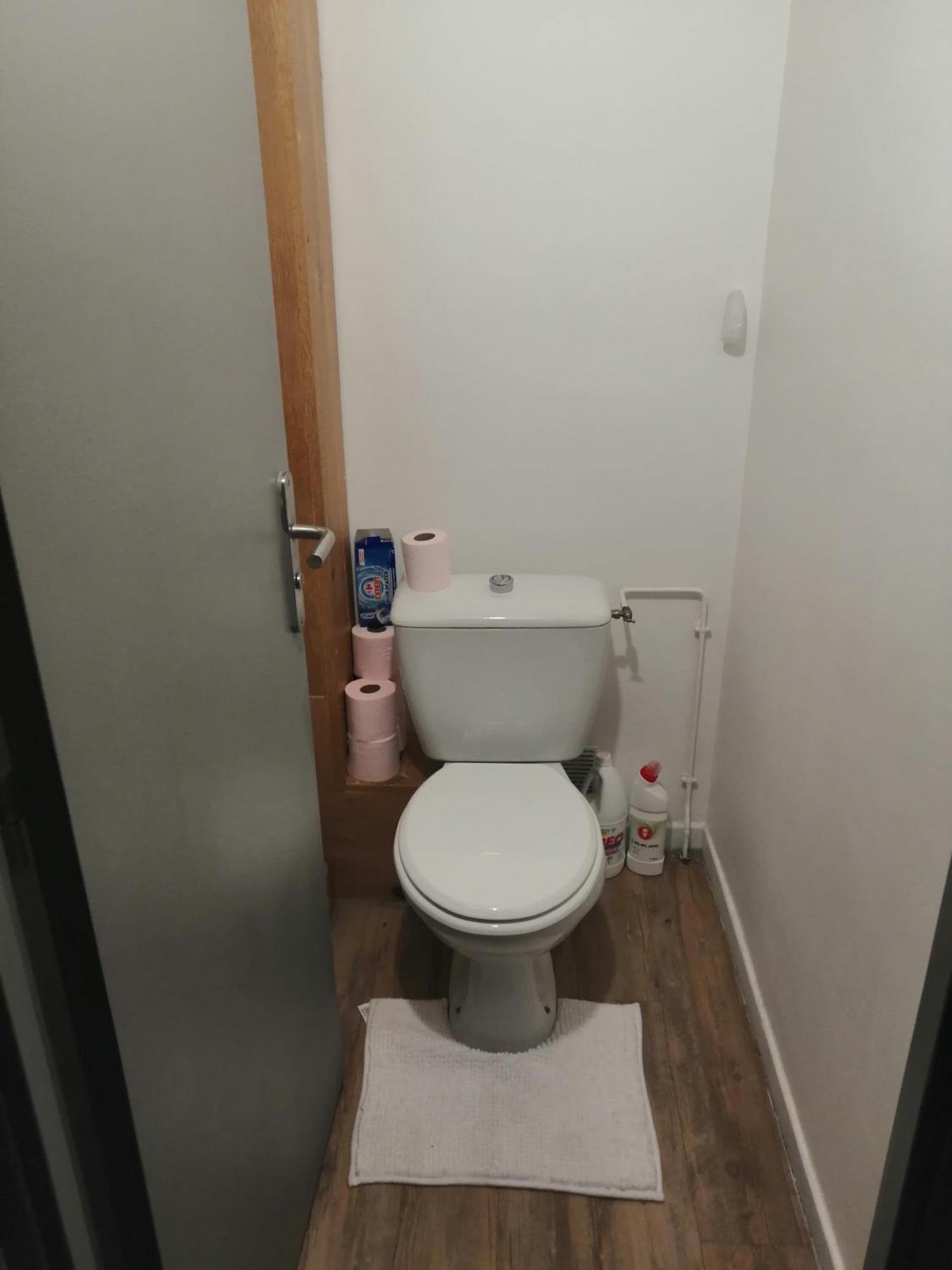 Chambre Dans Appartement A Niort Esterno foto