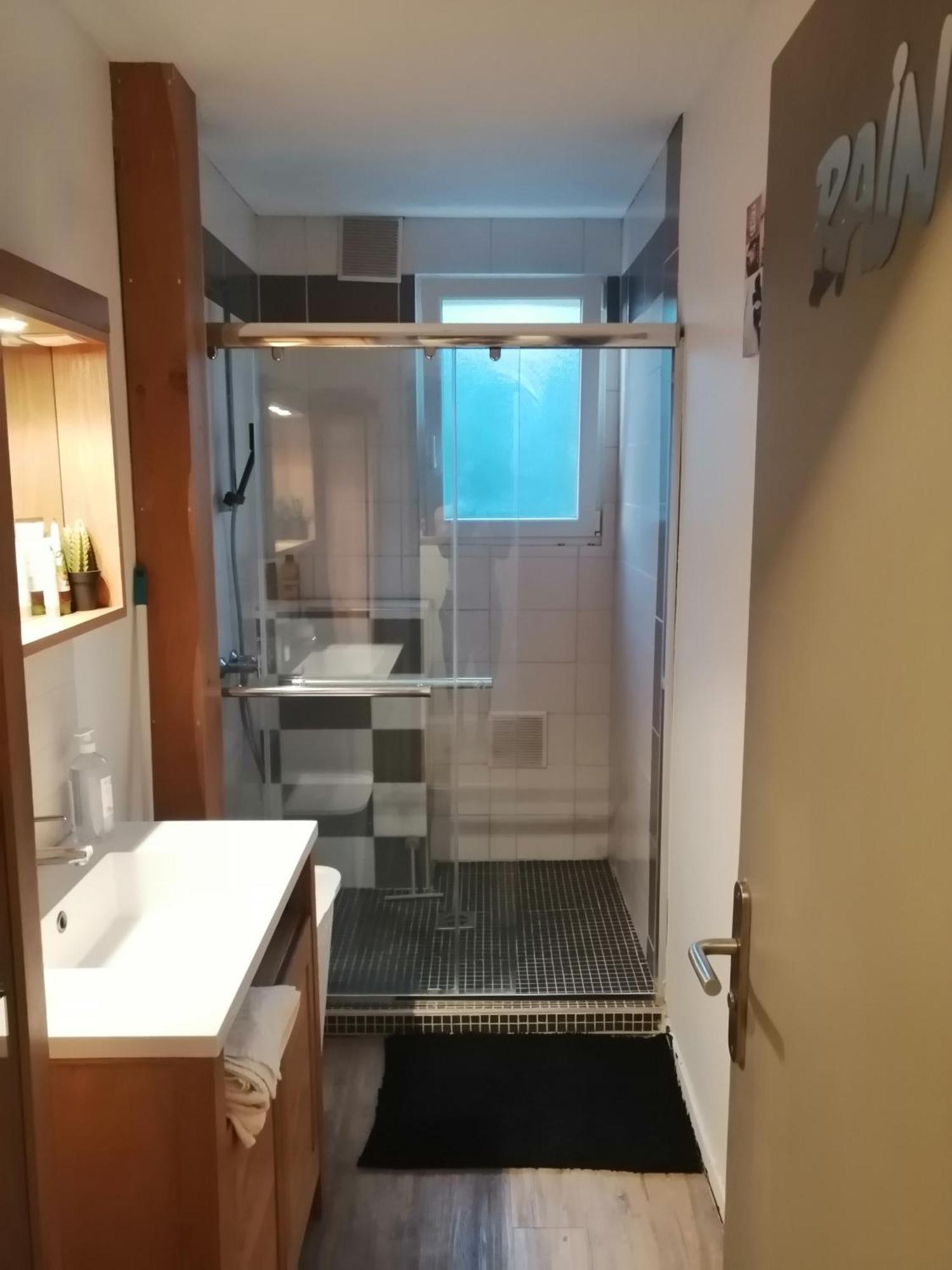 Chambre Dans Appartement A Niort Esterno foto